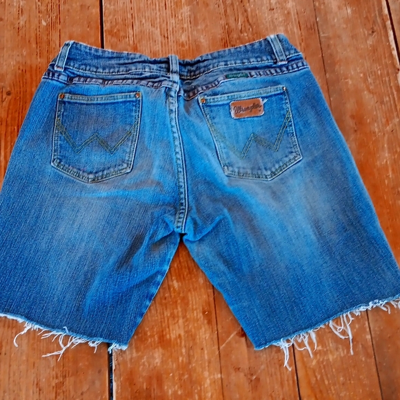 Shorts - Picture 2 of 2